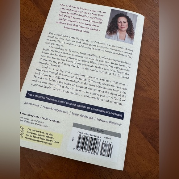 🌷Jodi Picoult’s ‘a spark of light’, paperback - Picture 2 of 3